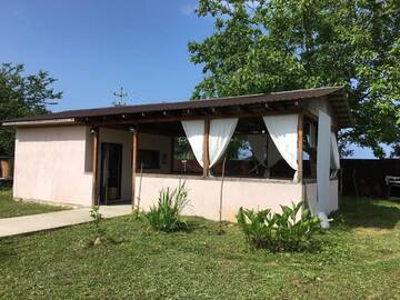 Фотографии Мини-отель Solnechny Bereg Guest House г. Гудаута (Абхазия) №4 Фото Мини-отель Solnechny Bereg Guest House г. Гудаута 4