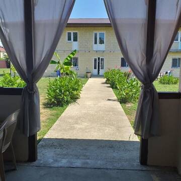Фотографии Мини-отель Solnechny Bereg Guest House г. Гудаута (Абхазия) №5 Фото Мини-отель Solnechny Bereg Guest House г. Гудаута 5