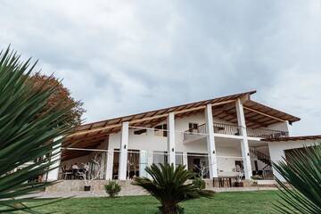 Фотографии Отель Injir Village Hotel г. Гудаута (Абхазия) №2 Фото Отель Injir Village Hotel г. Гудаута 2