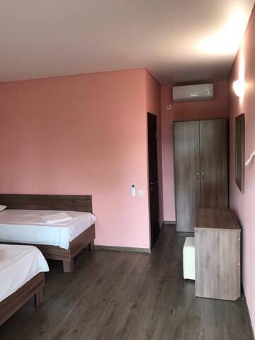 Фото номера Трехместный номер «Комфорт» Мини-отель Guest house Meka г. Гудаута 5