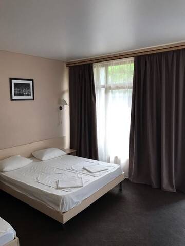 Фото номера Трехместный номер «Комфорт» Мини-отель Guest house Meka г. Гудаута 10