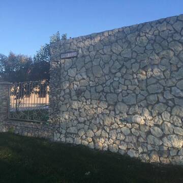 Фото номера Вилла с 3 спальнями Виллы Villa Apsua г. Гудаута 2