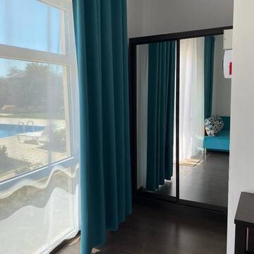 Фото номера Семейный полулюкс Отель Family Resort Bambora г. Гудаута 21