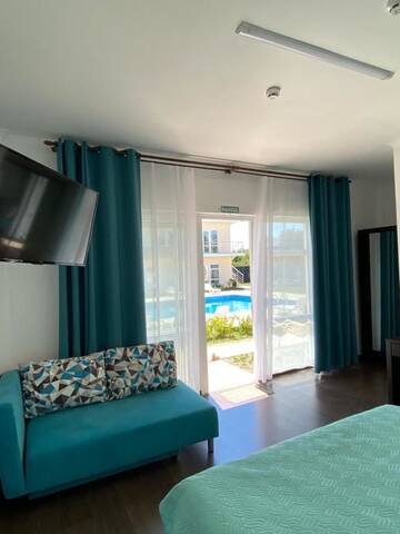 Фото номера Семейный полулюкс Отель Family Resort Bambora г. Гудаута 22
