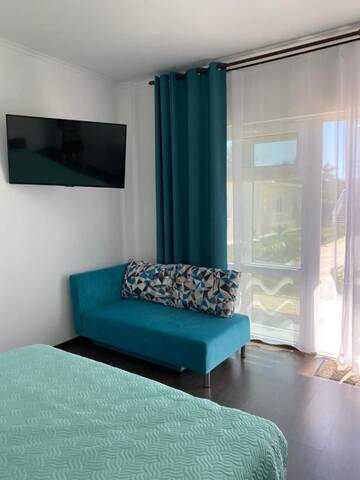 Фото номера Семейный полулюкс Отель Family Resort Bambora г. Гудаута 4