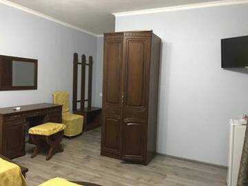 Фото номера Трехместный номер Гостевой дом Gudauta г. Гудаута 5